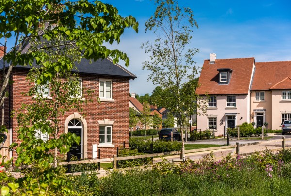Hampshire buyers to benefit as Winchester Village sells final homes